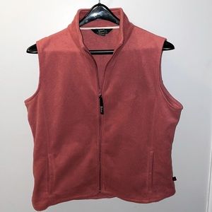 Woolrich fleece vest in soft ruby